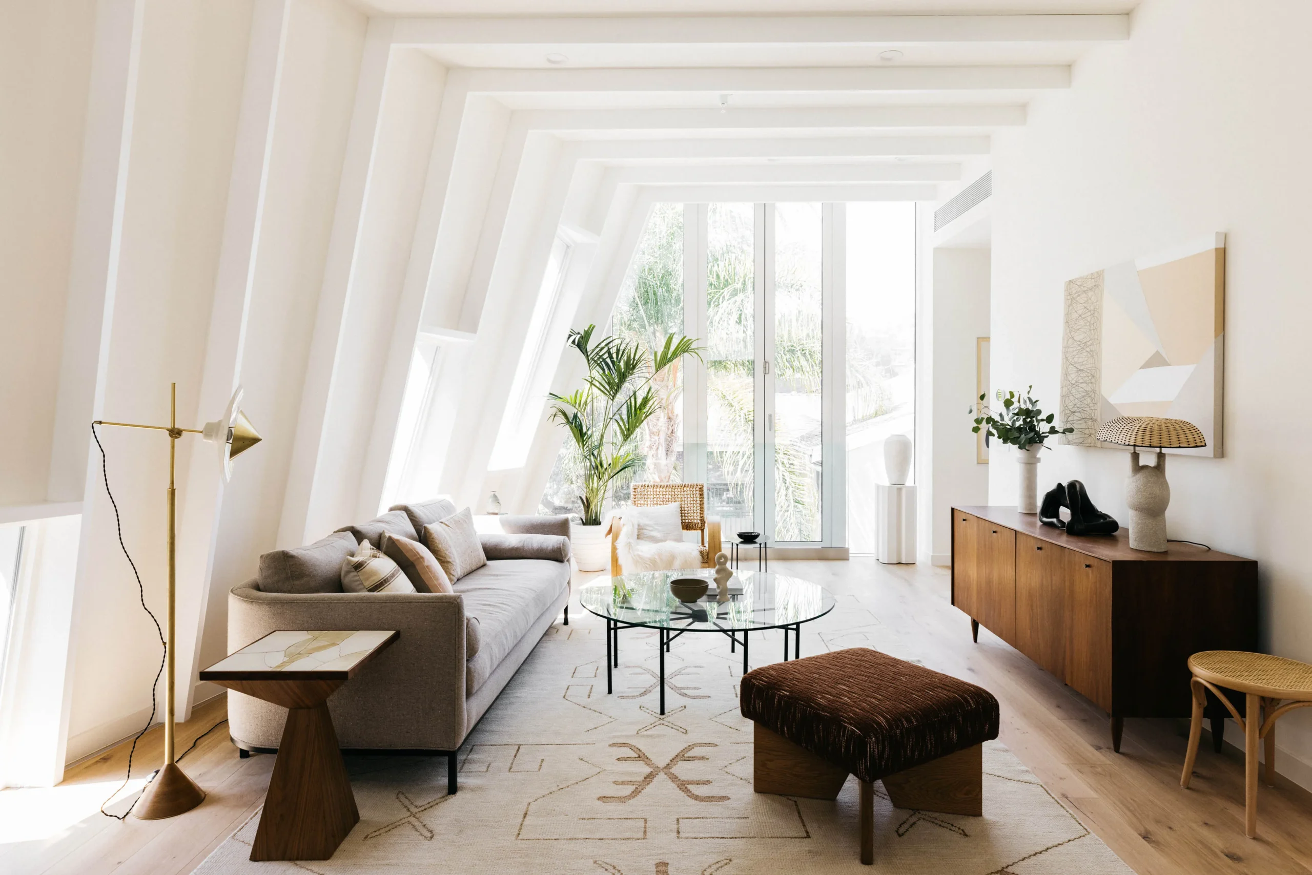 Canyon Drive Los Angeles   ROM Residential Properties