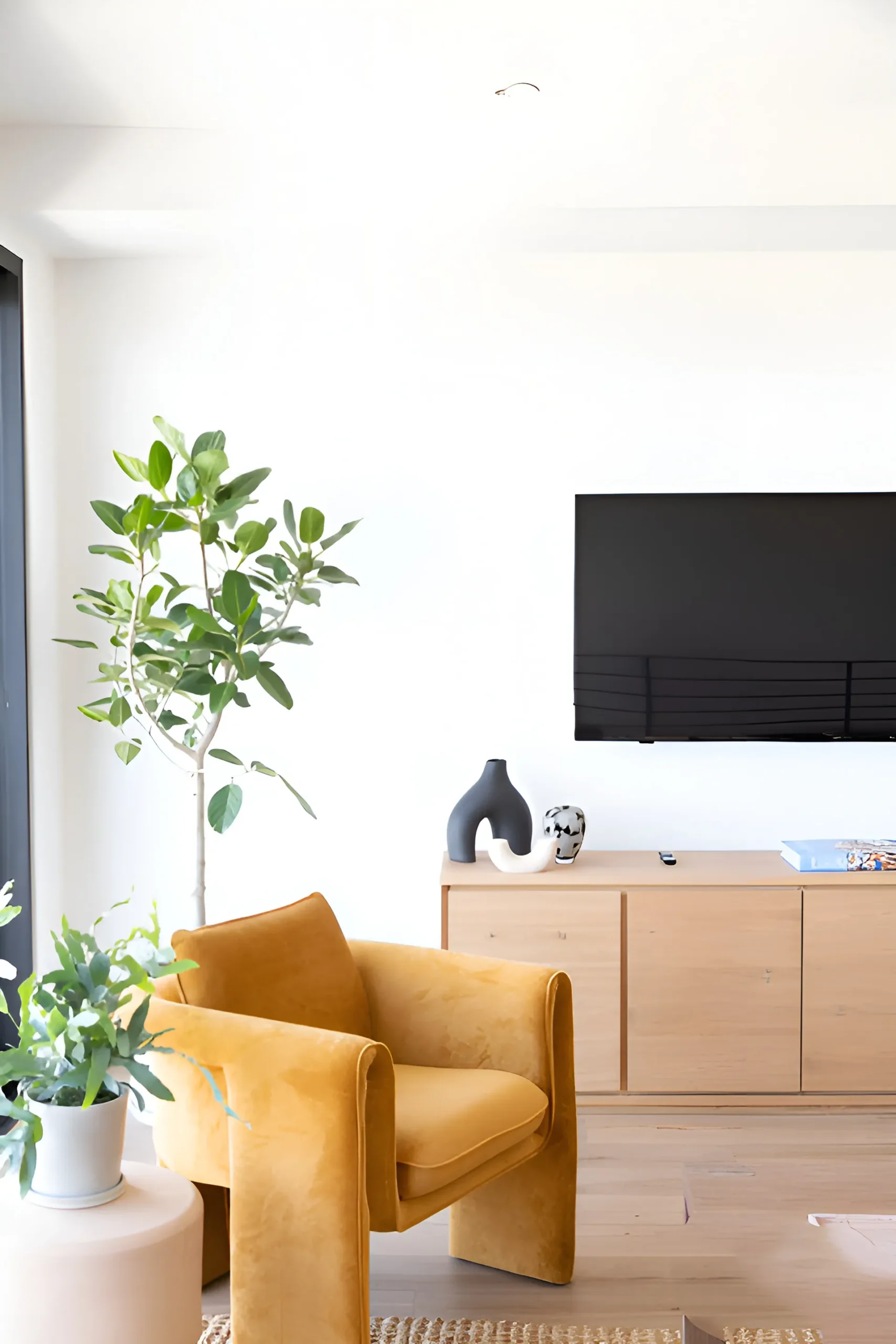 Mariposa Avenue   ROM Residential Property Management Los Angeles
